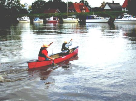 Kanufahrer auf der Oste